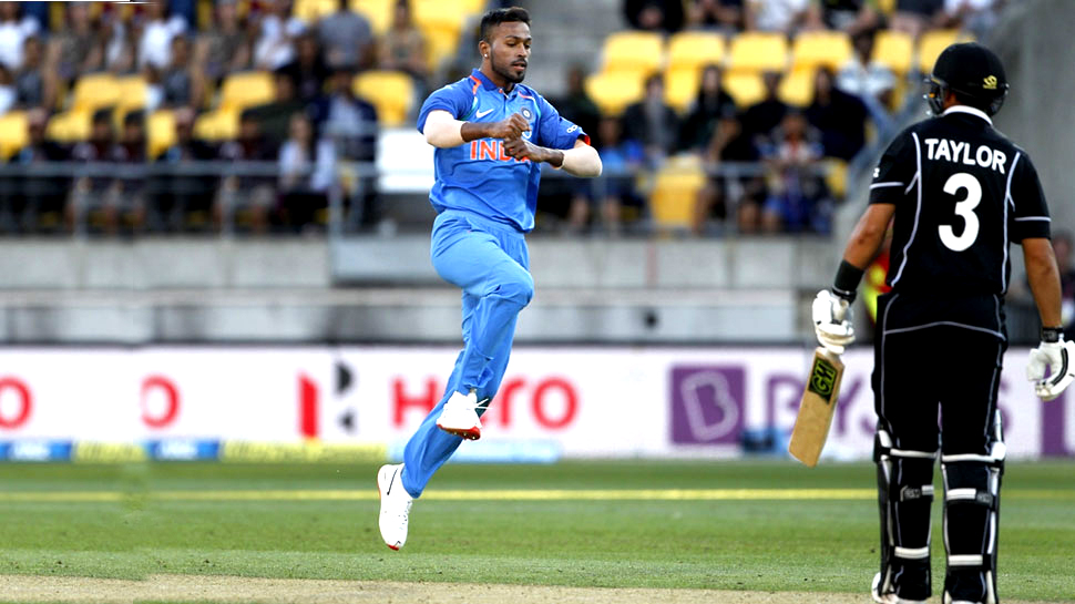 INDvsNZ: अंबाती रायडू की फिफ्टी, पांड्या का पावर और चहल की फिरकी... ये रहे मैच के 5 हीरो INDvsNZ: अंबाती रायडू की फिफ्टी, पांड्या का पावर और चहल की फिरकी... ये रहे मैच के 5 हीरो