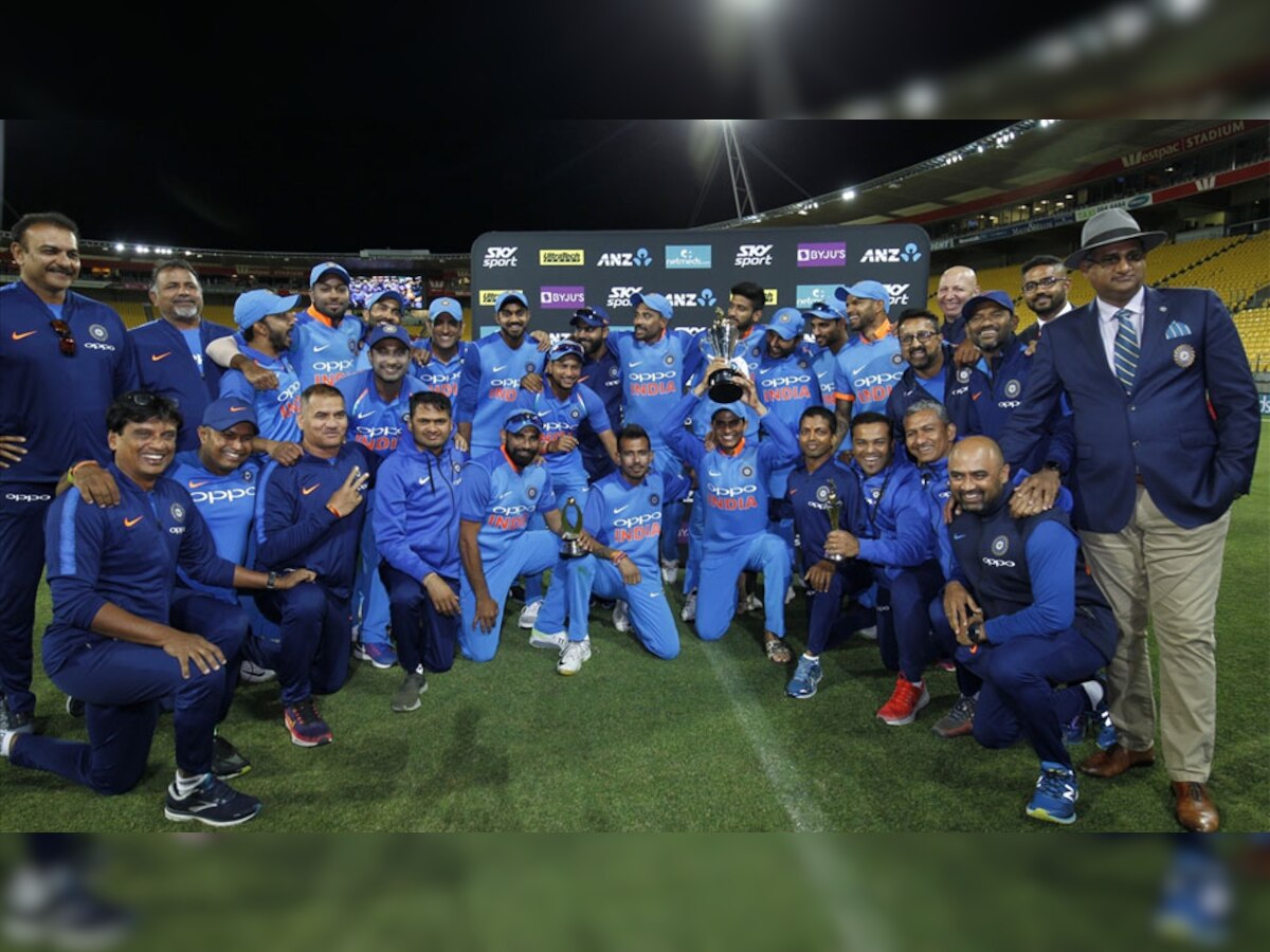 टीम इंडिया ने न्यूजीलैंड पर वेलिंगटन में रोमांचक जीत हासिल की.  (फोटो: IANS)