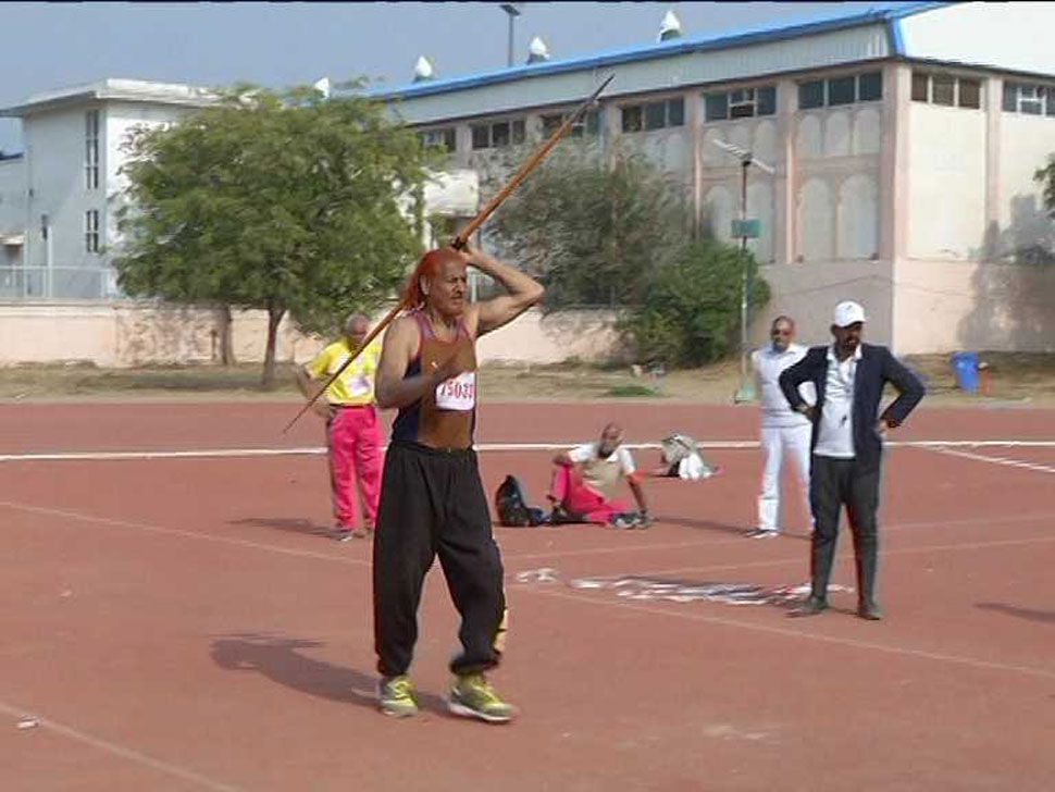 उम्र 55 बचपन की ओर दिल बचपन का Jaipur, SMS Stadium, masters athletics competition