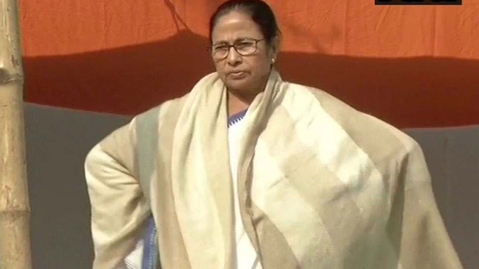 CM योगी के पास यूपी में खड़े होने की जमीन नहीं, इसलिए बंगाल के काट रहे चक्कर: ममता