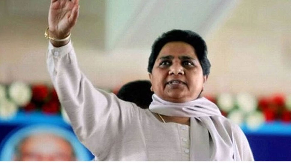 अखबार और टीवी से परहेज करने वाली मायावती क्यों अपना रहीं हैं डिजिटल मीडिया अखबार और टीवी से परहेज करने वाली मायावती क्यों अपना रहीं हैं डिजिटल मीडिया