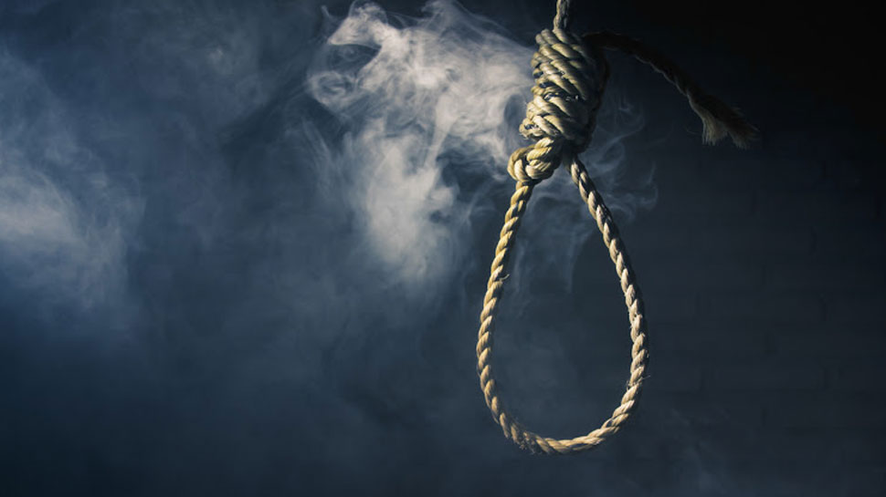 नोएडा में पत्नी के साथ विवाद के कारण पति ने की आत्महत्या नोएडा में पत्नी के साथ विवाद के कारण पति ने की आत्महत्या