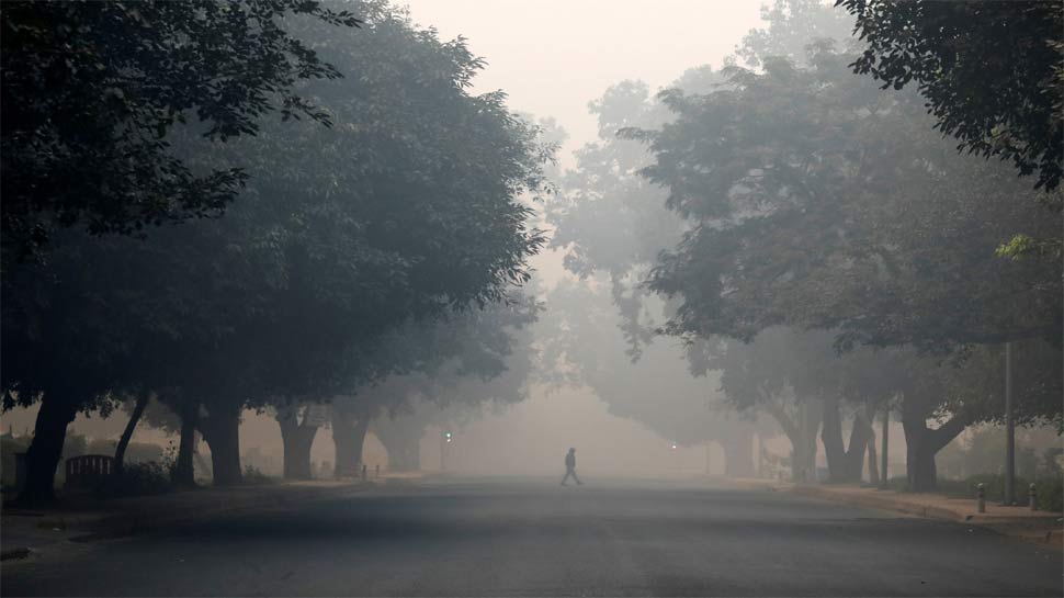कम बारिश और हवा की धीमी रफ्तार से दिल्ली में ‘बेहद खराब’ हुई वायु गुणवत्ता कम बारिश और हवा की धीमी रफ्तार से दिल्ली में ‘बेहद खराब’ हुई वायु गुणवत्ता