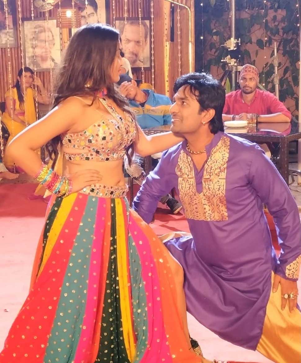 काफी एक्साइटेड हैं आदित्य मोहन Amrapali Dubey