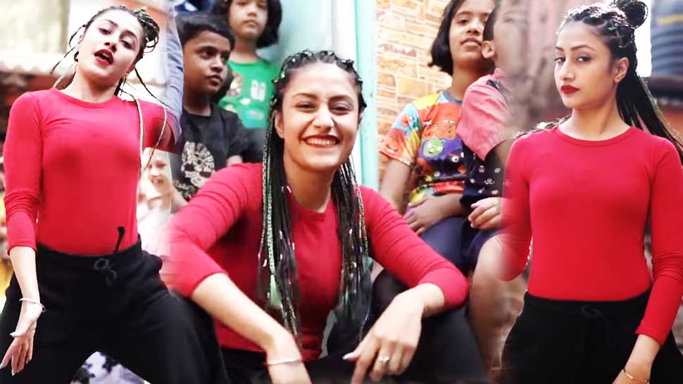 VIDEO: 'अपना टाइम आएगा' पर इस लड़की ने मचाया धमाल, सड़क पर किया जबरदस्त डांस