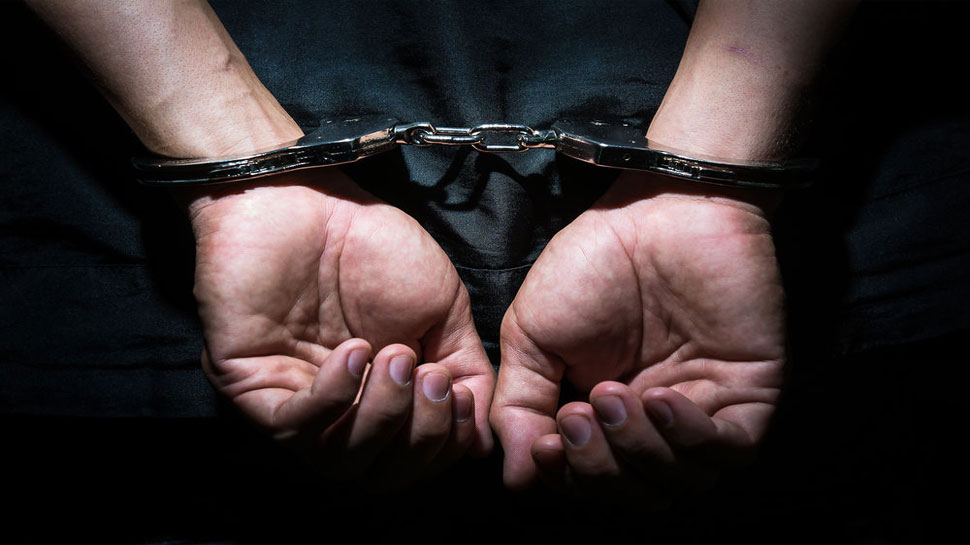 प्रदर्शन करने को लेकर पाकिस्तान में लेक्चरर गिरफ्तार प्रदर्शन करने को लेकर पाकिस्तान में लेक्चरर गिरफ्तार