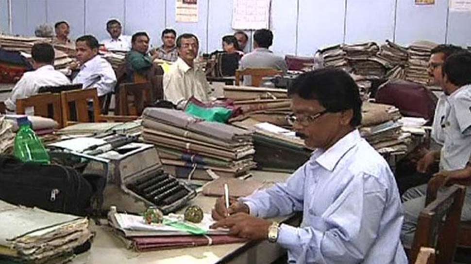 मोदी सरकार ने बदला 26 साल पुराना नियम, सरकारी कर्मचारियों को बड़ी राहत