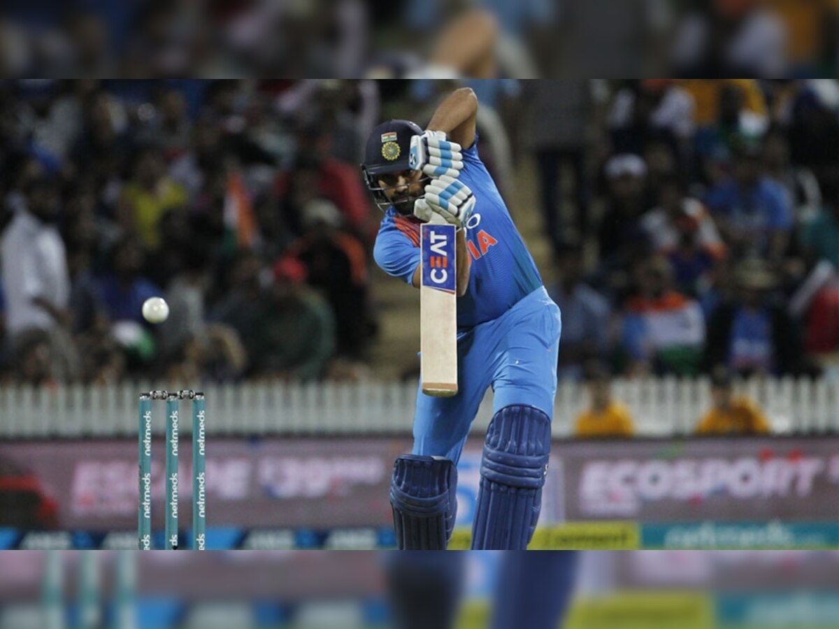 टी-20 मैच में भारत को न्यूजीलैंड के हाथों चार रन से हार का सामना करना पड़ा. (फोटो साभार: IANS)