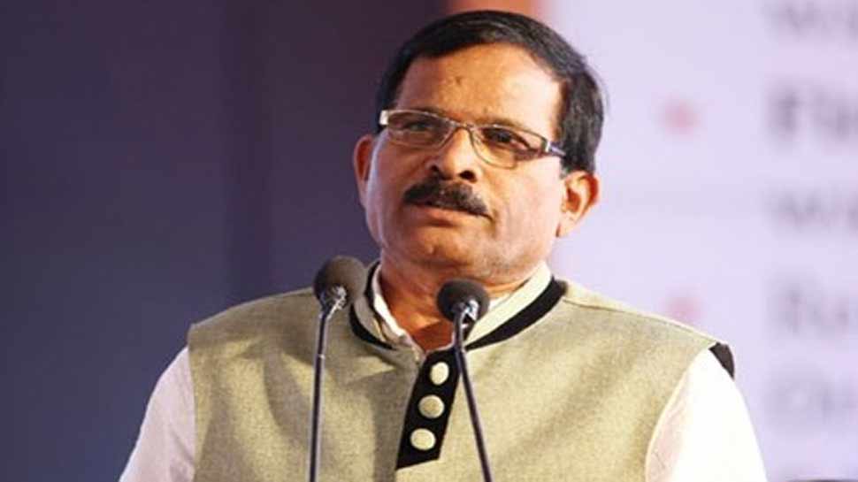 केंद्रीय मंत्री श्रीपद नाईक बोले, 'BJP अध्यक्ष का निर्देश, अल्पसंख्यकों से संवाद कायम करें नेता' केंद्रीय मंत्री श्रीपद नाईक बोले, 'BJP अध्यक्ष का निर्देश, अल्पसंख्यकों से संवाद कायम करें नेता'