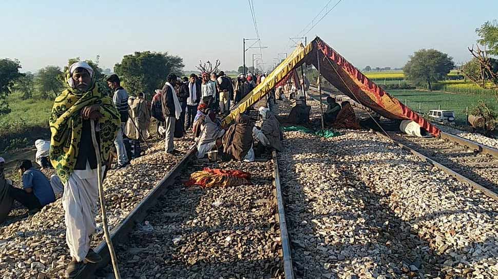 गुर्जर आंदोलन पांचवें दिन भी जारी रहा, सरकार बुधवार को कर सकती है कोई घोषणा