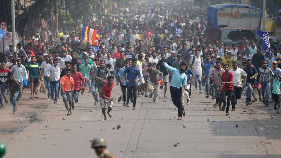 भीमा-कोरेगांव हिंसा मामला: सुप्रीम कोर्ट ने हाईकोर्ट के फैसले को किया निरस्त भीमा-कोरेगांव हिंसा मामला: सुप्रीम कोर्ट ने हाईकोर्ट के फैसले को किया निरस्त
