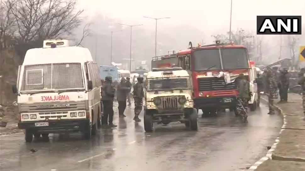 J&K: अवंतीपोरा में CRPF के काफिले पर आतंकी हमला, 18 जवान शहीद, कई घायल