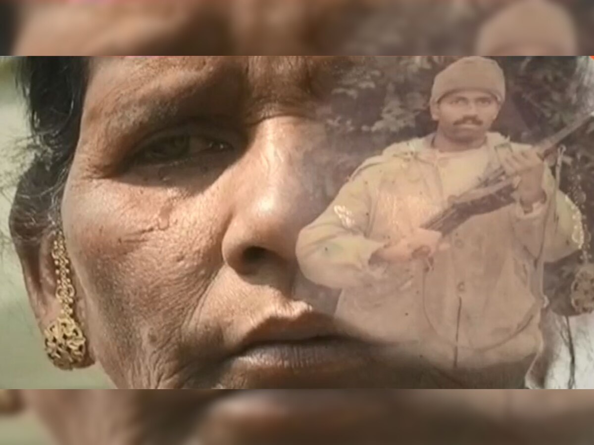 गुमला का बेटा विजय सोरंग भी पुलवामा हमले में शहीद हो चुका है. 