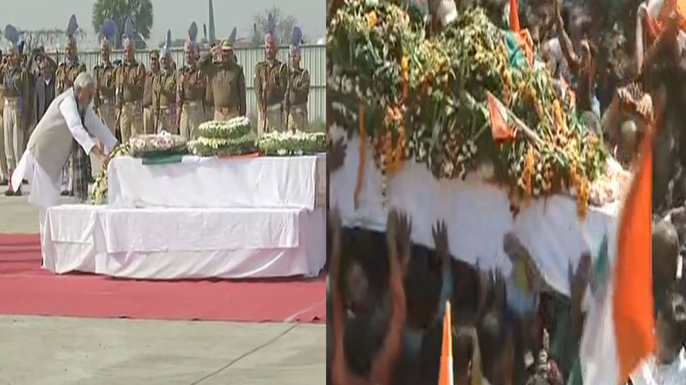 बिहार के शहीद सपूतों के परिजनों को नीतीश सरकार देगी 36 लाख रुपये की सहायता बिहार के शहीद सपूतों के परिजनों को नीतीश सरकार देगी 36 लाख रुपये की सहायता