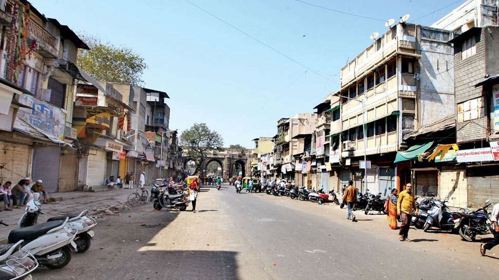 पूरे गुजरात में पुलवामा के शहीदों को दी गई श्रद्धांजलि, बंद रखी गई दुकानें