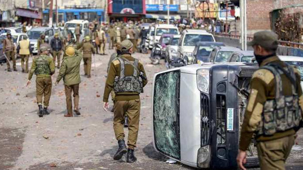 पुलवामा अटैक: डेंटल कॉलेज की छात्रा ने डाला आपत्तिजनक पोस्ट, कैंपस में मचा बवाल