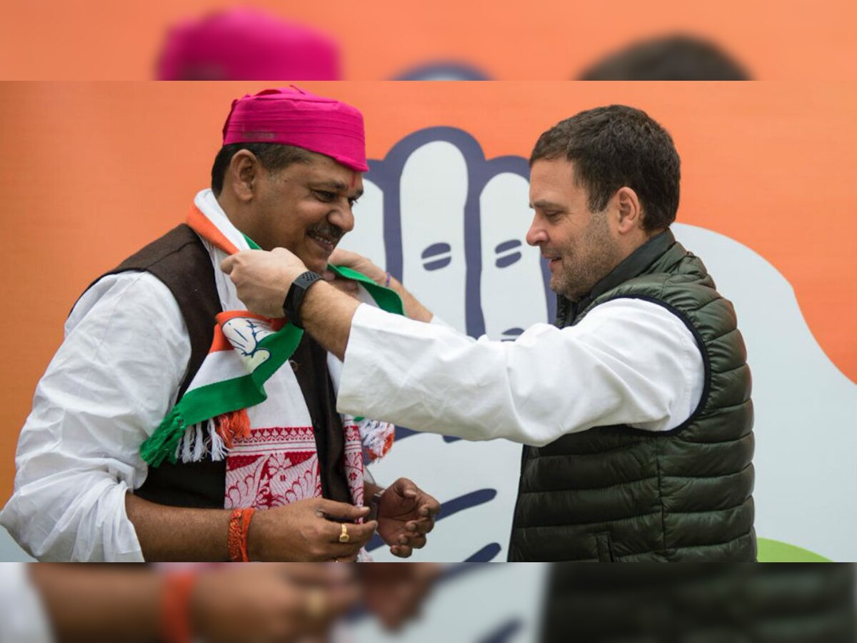 कीर्ति आजाद ने थामा कांग्रेस का हाथ, पार्टी विरोधी बयानों के बाद बीजेपी ने किया था निलंबित