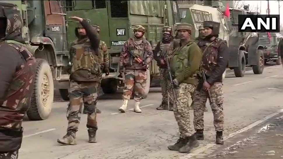 LIVE: पुलवामा में एनकाउंटर के बाद पत्थरबाजी शुरू, 2 आतंकी ढेर