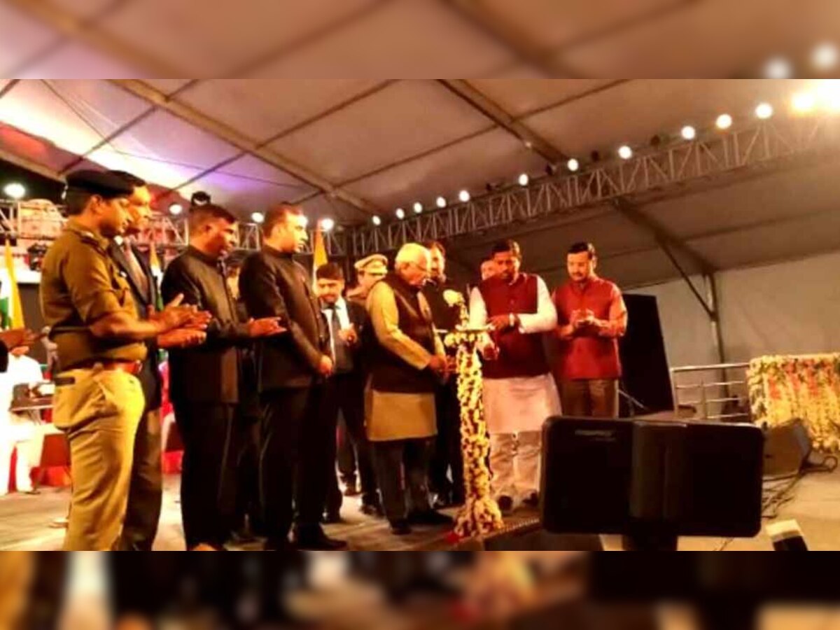राज्यपाल राम नाईक ने किया ताज महोत्सव का उद्घाटन, कहा- 'पुलवामा हमले का देंगे मुंहतोड़ जवाब'