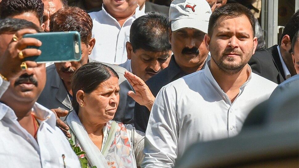 तेजस्वी यादव के बनाए नियम के कारण ही अब राबड़ी देवी को छोड़ना पड़ सकता है बंगला