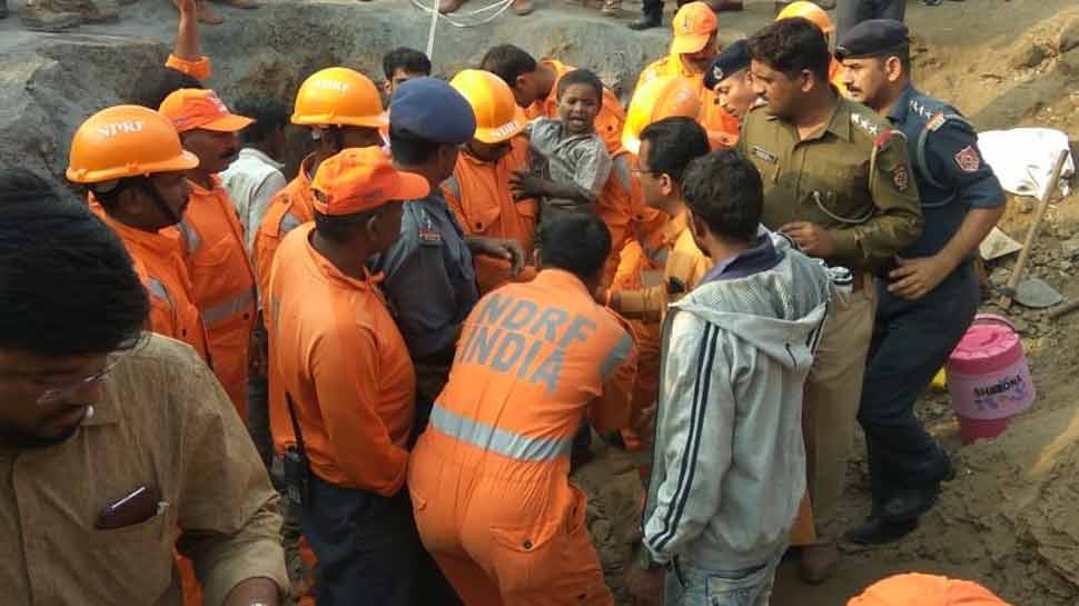 पुणेः बोरवेल में गिरे 6 साल के मासूम को NDRF की टीम ने बचाया, 16 घंटे चला बचाव अभियान