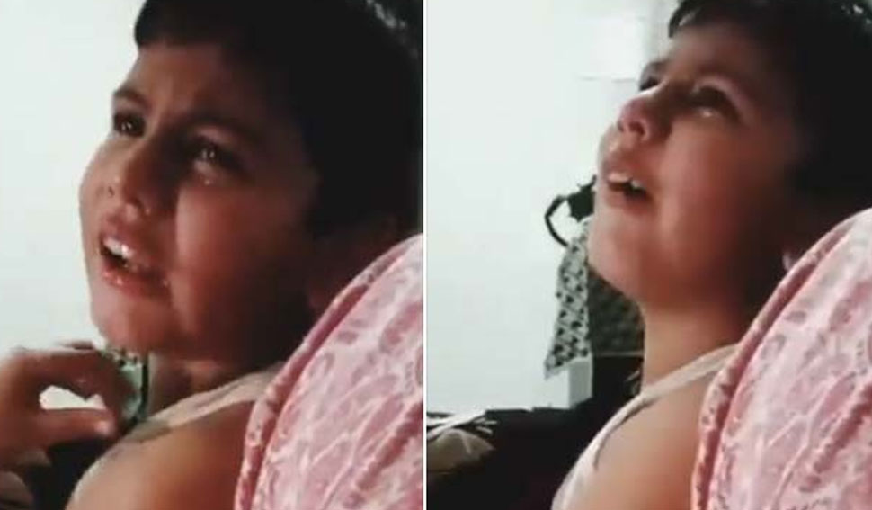 VIDEO: पुलवामा हमले की तस्वीरें देख रो पड़ा बच्चा, कहा- 'मैं लूंगा वीर जवानों की शहादत का बदला'