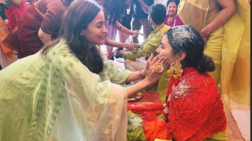 INSIDE VIDEOS: आलिया भट्ट ने दोस्त की शादी में दी इमोशनल स्पीच, जमकर किया डांस
