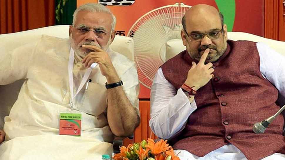 BJP-शिवसेना गठबंधन के बाद महाराष्ट्र में गर्माई सियासत, NDA के छोटे घटक दल करेंगे बैठक