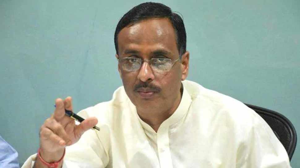 UP के डिप्टी CM बोले, 'पाकिस्तान के पाप का घड़ा अब फूट गया है' UP के डिप्टी CM बोले, 'पाकिस्तान के पाप का घड़ा अब फूट गया है'