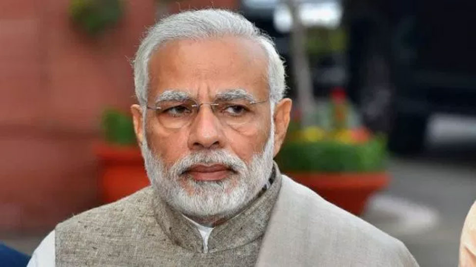 पीएम मोदी से मिले तीनों सेनाओं के प्रमुख, सुरक्षा हालात की दी जानकारी पीएम मोदी से मिले तीनों सेनाओं के प्रमुख, सुरक्षा हालात की दी जानकारी