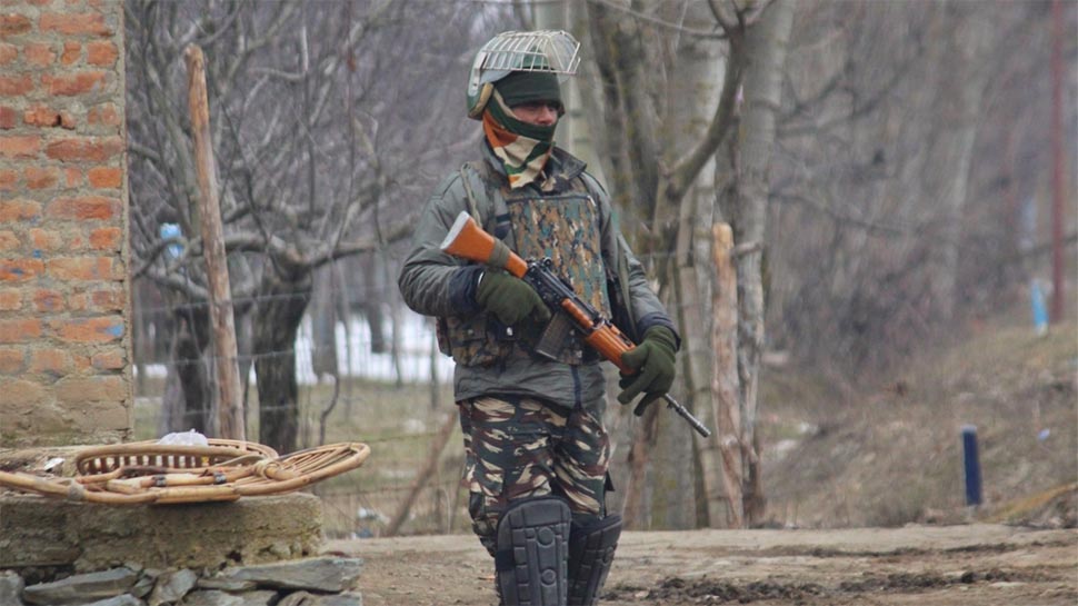कुपवाड़ा में आतंकवादियों के साथ मुठभेड़ में पांच जवान शहीद, एलओसी पर भारी गोलाबारी
