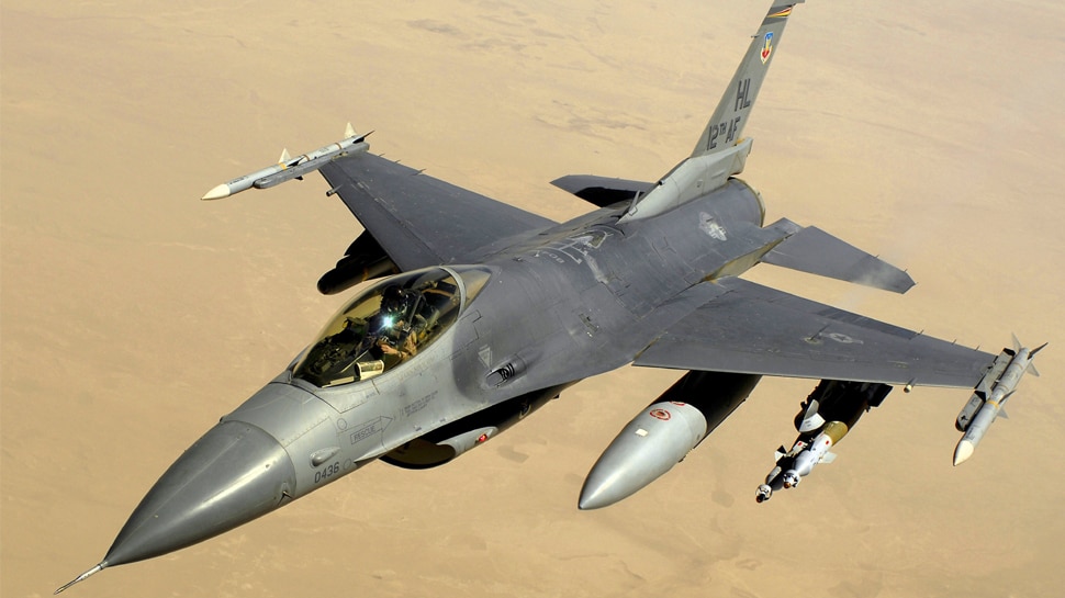 पाकिस्तानी F-16 ने 40-50 KM दूर से 4-5 AMRAAM से भारतीय विमानों को बनाया था निशाना