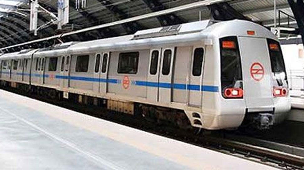 नोएडा: दिल्ली मेट्रो के ब्लू लाइन विस्तार को मंजूरी, कल PM मोदी कर सकते हैं शुरू नोएडा: दिल्ली मेट्रो के ब्लू लाइन विस्तार को मंजूरी, कल PM मोदी कर सकते हैं शुरू