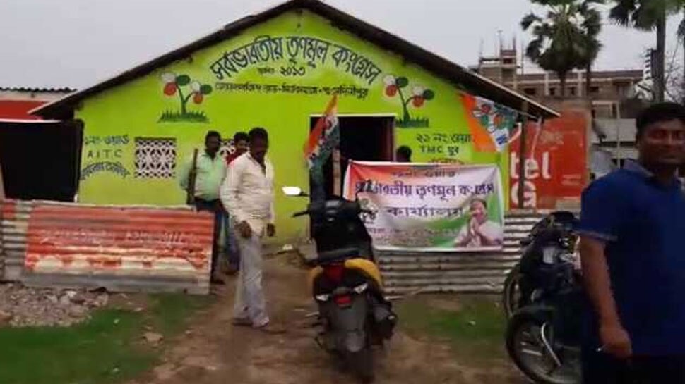 प.बंगाल: तृणमूल कांग्रेस ने कब्रिस्तान पर रातोंरात बना डाला पार्टी ऑफिस, लोगों में गुस्सा