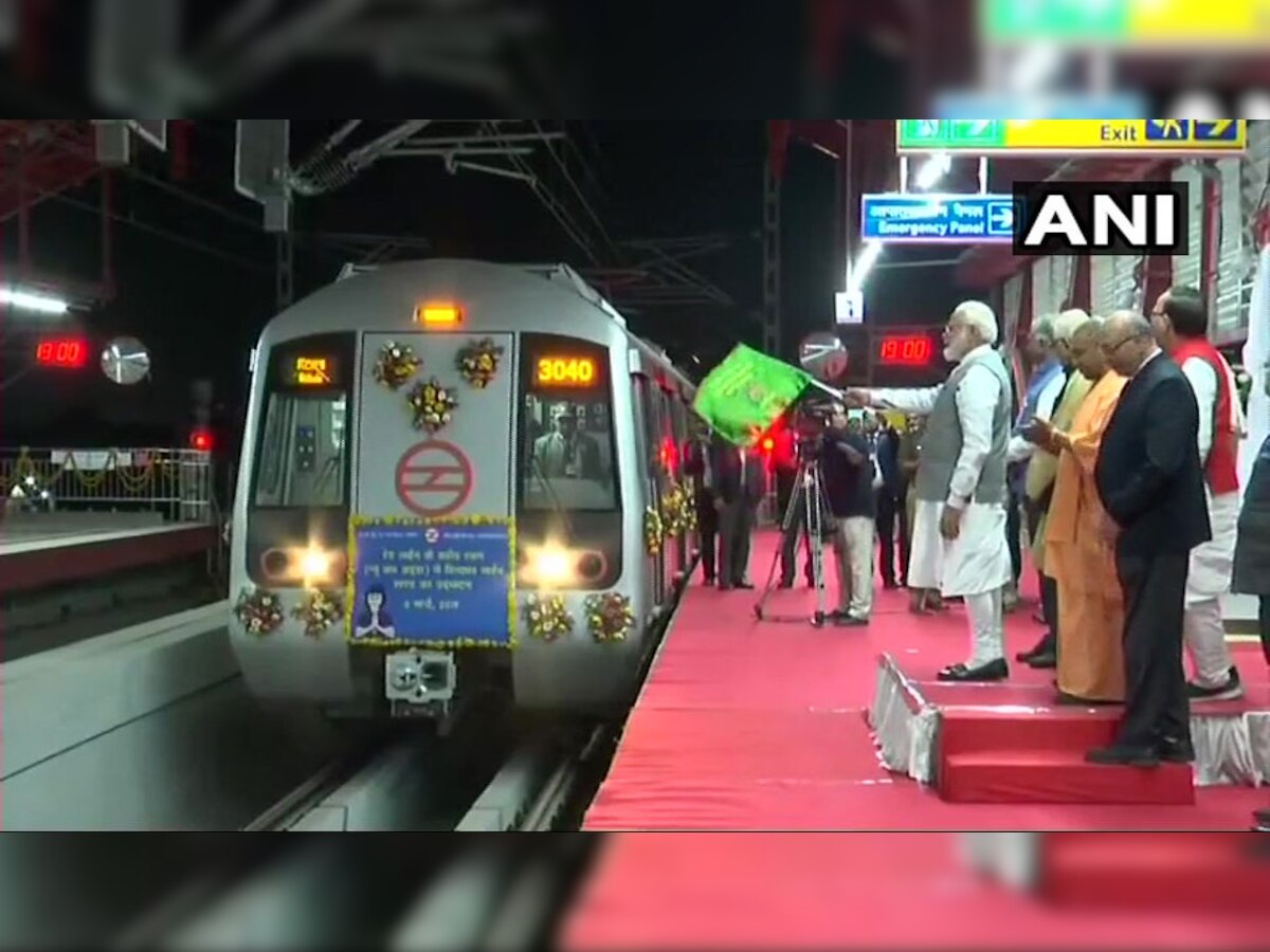 प्रधानमंत्री नरेंद्र मोदी ने मेट्रो की रेडलाइन के गाजियाबाद तक विस्तार का किया उद्घाटन