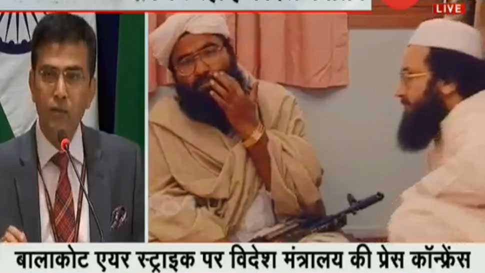 बालाकोट एयर स्ट्राइक पर विदेश मंत्रालय ने कहा, 'F-16 पर लगातार झूठ बोल रहा है पाकिस्तान' बालाकोट एयर स्ट्राइक पर विदेश मंत्रालय ने कहा, 'F-16 पर लगातार झूठ बोल रहा है पाकिस्तान'