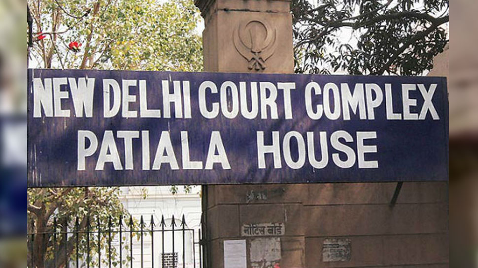JNU देशद्रोह मामला: कोर्ट ने दिल्ली पुलिस को लगाई फटकार, कहा- चार्जशीट में जल्दबाजी क्यों?