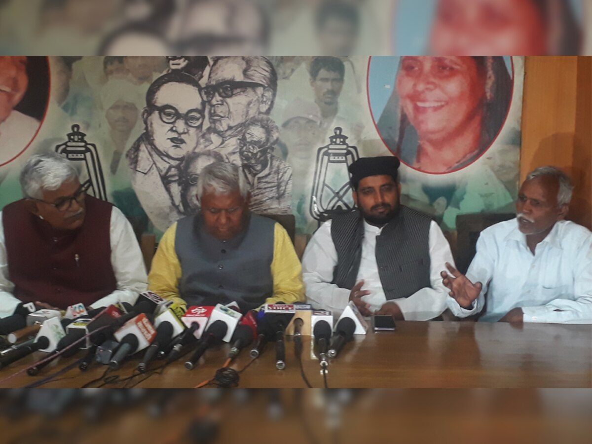 बिहार : पुलिस कस्टडी में मारे गए युवक के पिता ने RJD दफ्तर में की JDU कार्यकर्ताओं की तारीफ