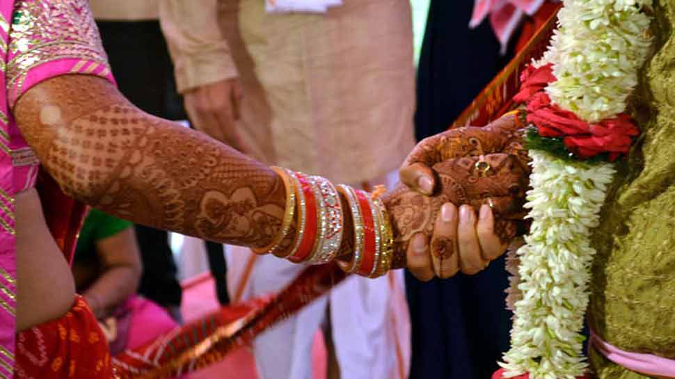 राशिफल 17 मार्च: कन्या राशिवालों को आज मिल सकते हैं शादी के प्रस्ताव, धन लाभ भी होगा