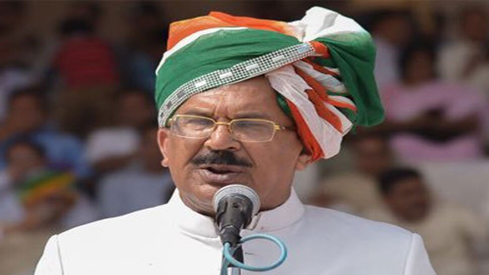 गहलोत के बयान पर BJP का पलटवार, कहा- 'लोकतंत्र इमरजेंसी के समय था खतरे में'