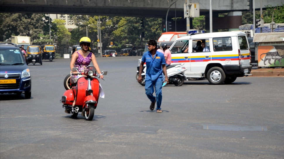Vintage car and Classic bikes rally in Mumbai