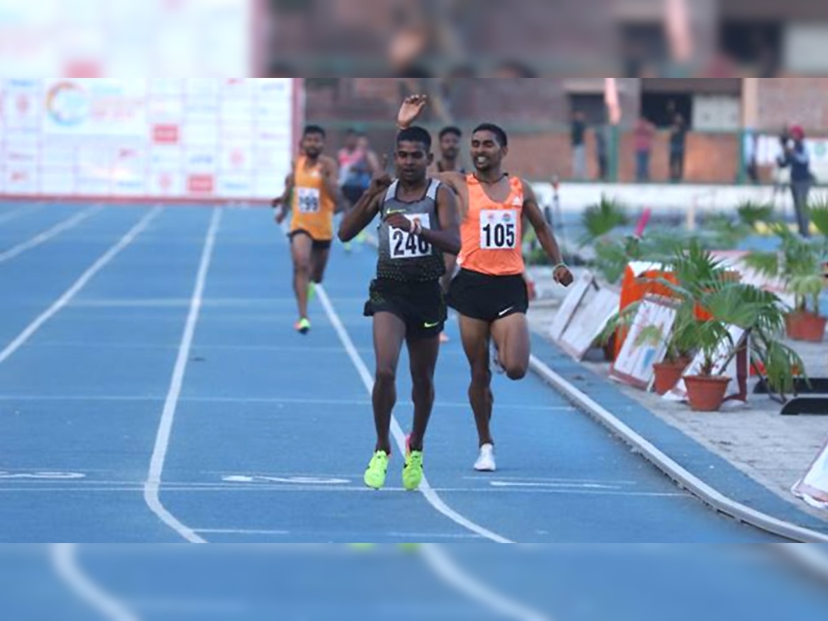 कुमार ने इस टूर्नामेंट के पहले दिन पुरुषों के 5000 मीटर दौड़ को भी अपने नाम किया था. (फोटो साभार: Facebook/Athletics Federation of India)