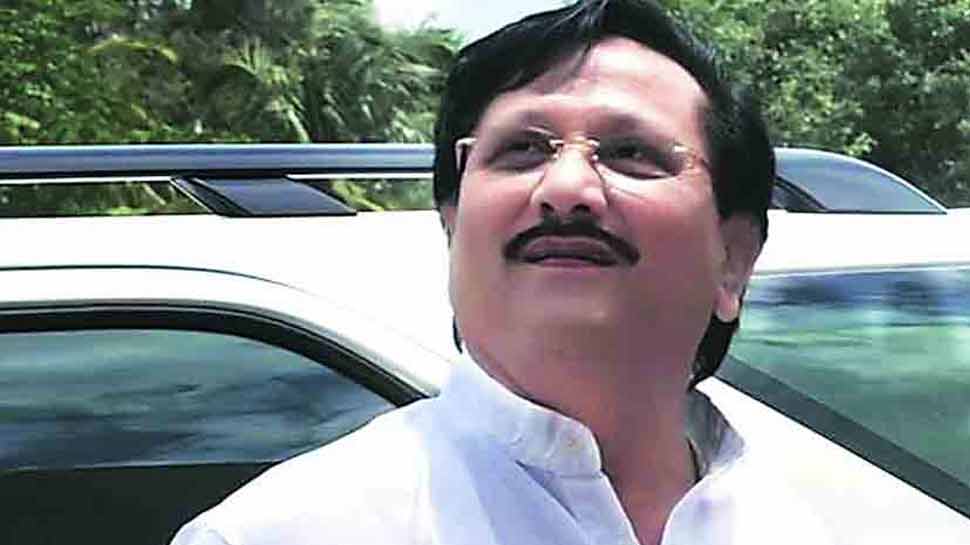 Lok sabha elections 2019 : शरद पवार के लिए बुरी खबर, करीबी नेता थामेंगे BJP का दामन