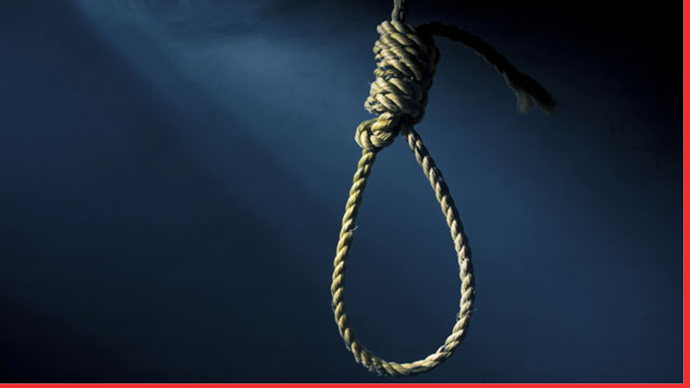 नोएडा में दो छात्राओं ने लगाया मौत को गले, ये था कारण! नोएडा में दो छात्राओं ने लगाया मौत को गले, ये था कारण!