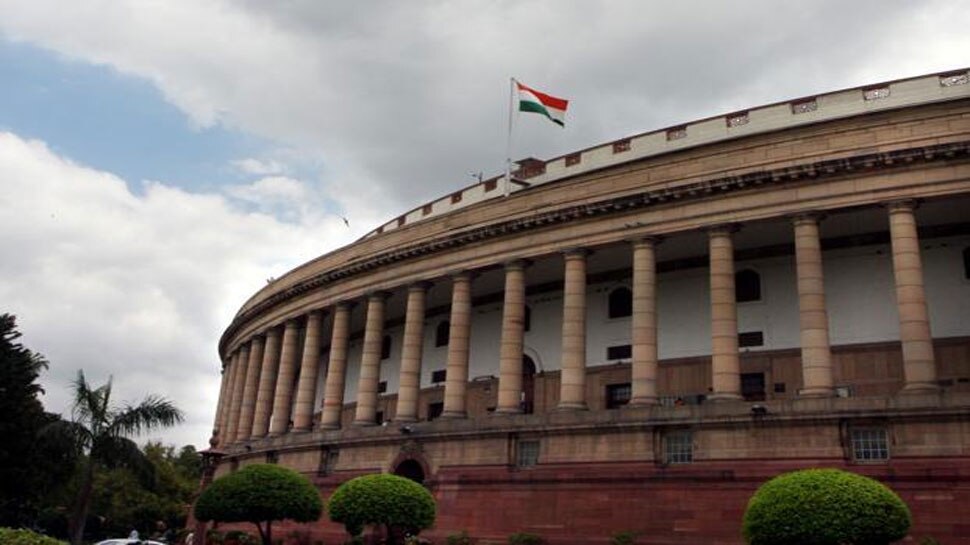 आज भी संसद में महिला प्रतिनिधि हैं कम, 33% सीटों को भरना भी हुआ मुश्किल!