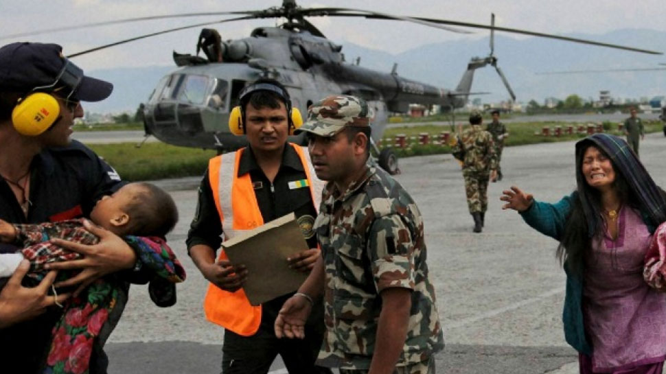 भारतीय नौसेना ने चक्रवात प्रभावित मोजाम्बिक में चलाया राहत अभियान, 192 लोगों की बचाई जान भारतीय नौसेना ने चक्रवात प्रभावित मोजाम्बिक में चलाया राहत अभियान, 192 लोगों की बचाई जान