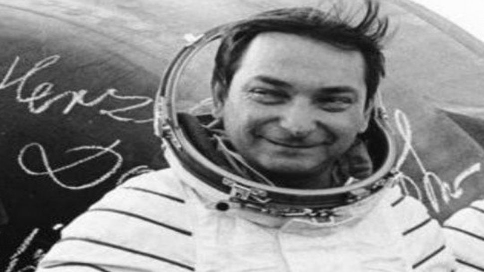रूसी अंतरिक्ष यात्री वालेरी बाइकोव्स्की का निधन