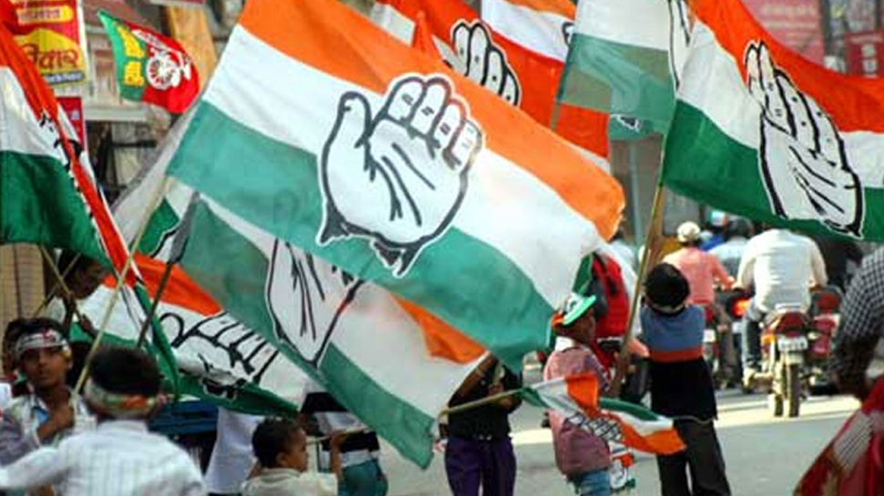 जम्मू-कश्मीर: कांग्रेस में शामिल हुए पूर्व आईएएस, कहा- 'यह मेरे लिए घर वापसी है'