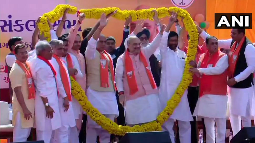 राजनाथ सिंह ने दिया नारा, 'चौकीदार चोर नहीं, पीएम बनना श्योर है' राजनाथ सिंह ने दिया नारा, 'चौकीदार चोर नहीं, पीएम बनना श्योर है'