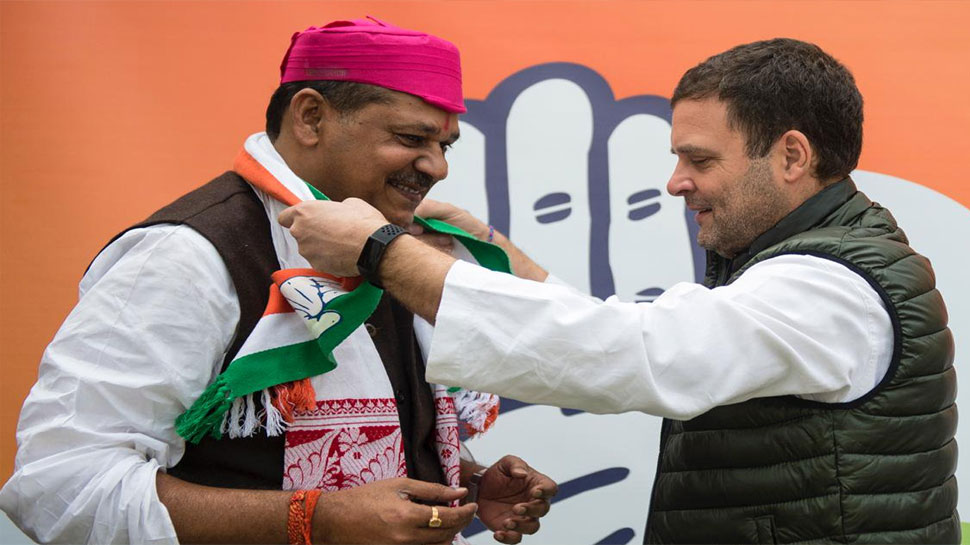 कीर्ति आजाद झारखंड के धनबाद से लड़ेंगे चुनाव, कांग्रेस के कार्यकर्ताओं ने किया विरोध कीर्ति आजाद झारखंड के धनबाद से लड़ेंगे चुनाव, कांग्रेस के कार्यकर्ताओं ने किया विरोध